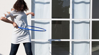 Virginia Zanetti, Infinito presente/hula hoop, 2012, foto Nicolò Burgassi
