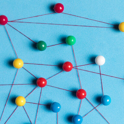 Según Husserl la clave consiste en comprender el ‘darse originario’ y esclarecer la noción de ‘intuición’ dentro del marco fenomenológico para así posibilitar una aproximación a la respuesta del cómo conocemos