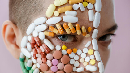 Der menschliche Körper ist ein Ökosystem, das nicht nur aus menschlichen eukaryotischen Zellen besteht, sondern auch aus einer Reihe von Viren und Mikroorganismen, die wir als menschliches Virom und Mikrobiom bezeichnen