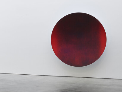Anish Kapoor, exhibition view. Courtesy of Lisson Gallery