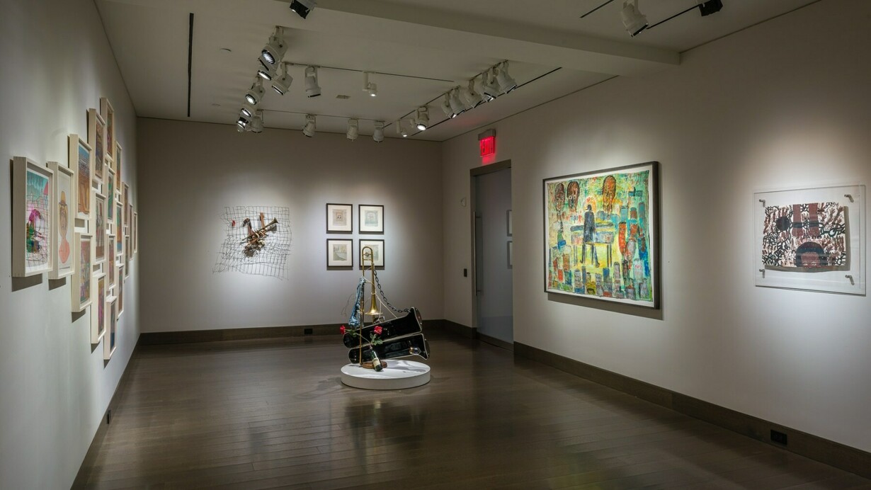 Various artists, Self-taught artists at the crossroads of fact and fiction, exhibition view. Courtesy of Hirschl & Adler Modern