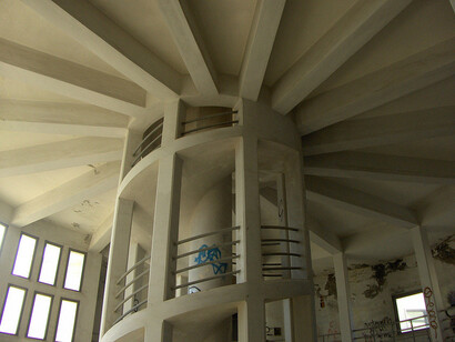 Stella Maris, interni