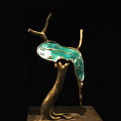 Salvador Dalí; Perfil del tiempo