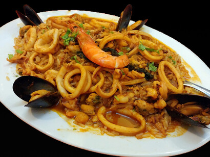 Arroz con mariscos. La gran agrodiversidad del país ha posicionado a Perú como uno de los principales exportadores de arándanos, espárragos, mangos y uvas