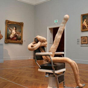 Sarah Lucas, Exhibition view. Courtesy of Legion of Honor Museum 