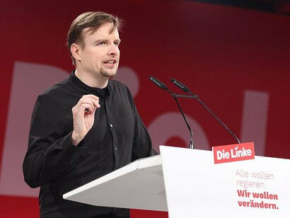 Janis Ehling at the extraordinary party congress of Die Linke on January 18, 2025, in Berlin