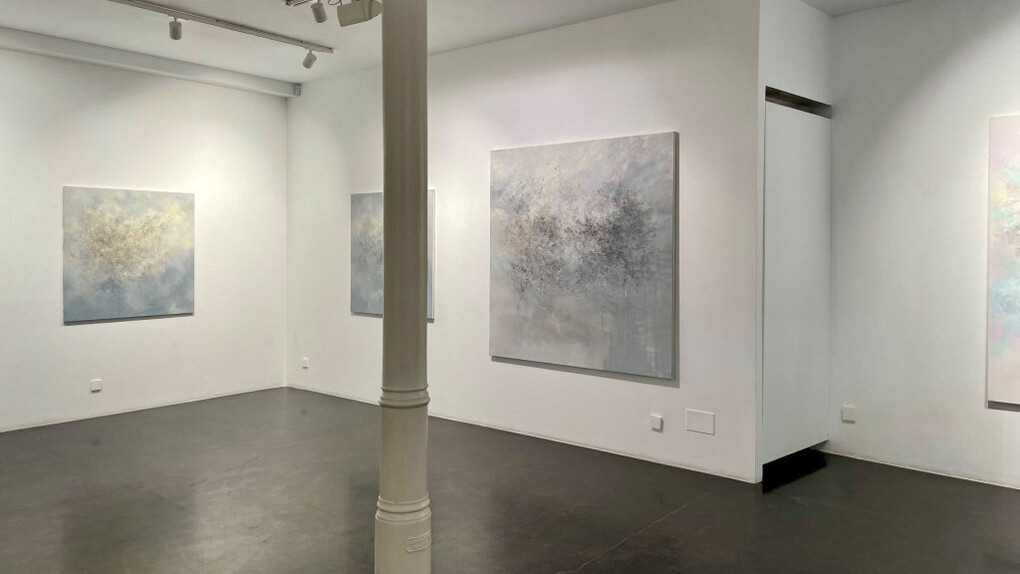 Marianna Gioka, Topography of the mind II, vista de exhibición. Cortesía de Galería Ponce+Robles