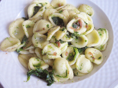 Orecchiette e cime di rapa. Il gusto autentico delle orecchiette: tradizioni e sapori della puglia