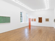 Various artists, Hold still, exhibition view. Courtesy The Approach