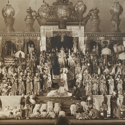 Turandot room. Courtesy of Puccini Museum