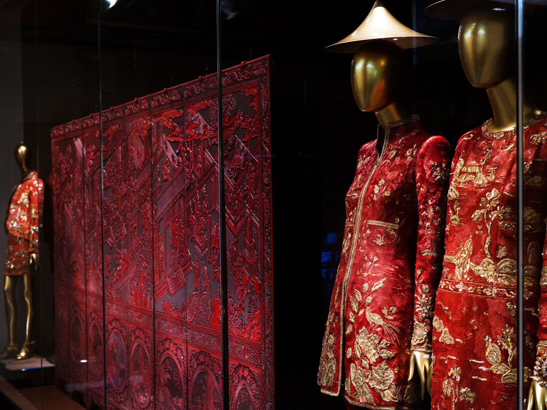 Gallery View
Chinese Galleries, Douglas Dillon Galleries, Chinoiserie