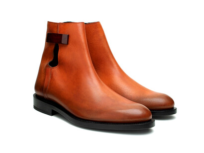 Sapatos desenhados por Diego Vanassibara