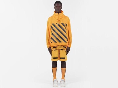 Virgil Abloh ha fatto della segnaletica un copia e incolla nel suo universo creativo, giustificato dal principio di risignificazione delle cose