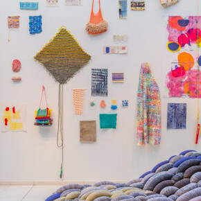 Plain, Purl, Exhibition view. Courtesy of Design museum Gent