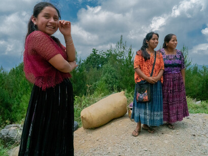 Q’eqchi’ girls with their traditional costumes, ph. Willy Castellanos
