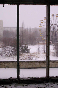 Edificio en ruinas en Pripyat, Ucrania. A lo largo de la historia, muchas ciudades han desaparecido, pero sus ruinas permanecen como testigos silenciosos del tiempo y la fragilidad humana
