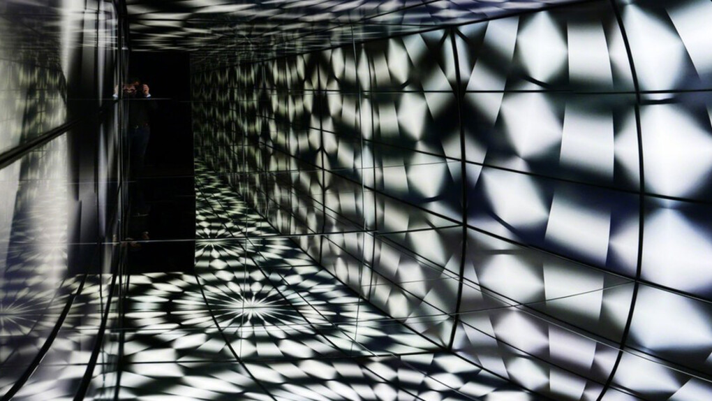 Peter Kogler. Courtesy of Galerie Mitterrand