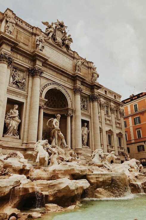 Fontana di Trevi, Roma, Italia. Questa città è stata la mia seconda casa negli ultimi sei anni. Avevo solo quindici anni quando la visitai per la prima volta
