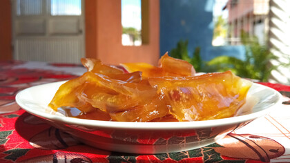 Dulce de lechosa recién servido