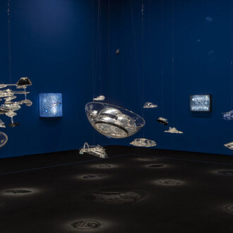 Gyula Kosice: intergaláctico, Malba – Museo de Arte Latinoamericano de Bueno Aires, 2024, vista de instalación. Cortesía del Pérez Art Museum Miami. Foto: Santiago Orti