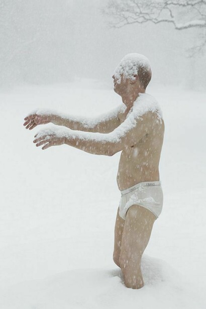 Tony Matelli, Sleepwalker, overall: 70 in. x 48 in. x 26 in. (213.4 cm x 121.9 cm). Courtesy of Tony Matelli and Marlborough Chelsea