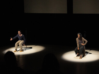 Sohn einer mutter. Mutter eines sohns. Courtesy of Residenztheater