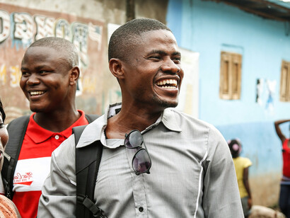 This community's dialogue underscores the urgent need for a basic income, revealing how mismanagement of resources exacerbates poverty while a fairer distribution could enhance both social and economic stability