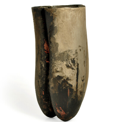 Simultanea Object 2013, Silver 800 (copper silver
alloy, zinc silver alloy) ø12 x 25 cm, photo © Peter Bauhuis