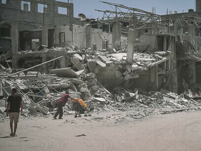 Die Reaktion der internationalen Gemeinschaft war weitgehend symbolisch, mit diplomatischen Unterbrechungen und Verurteilungen, die die Gewalt nicht stoppen