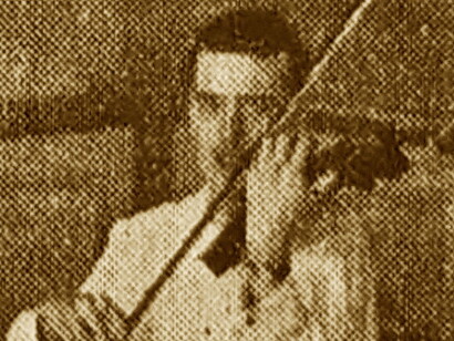 Uno de los músicos de Orquesta La Estrella