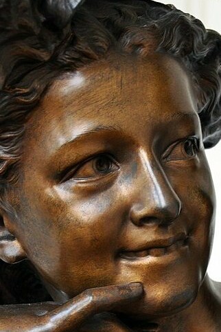 "Niña con una concha", escultura de bronce, Jean-Baptiste Carpeaux, 1864