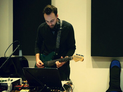 IKE in studio. Photo by Riccardo Carli
