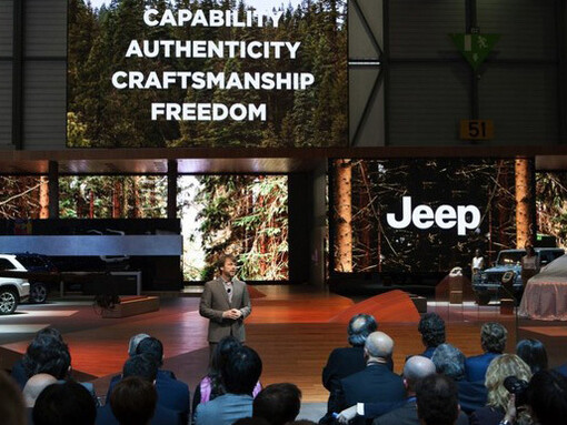 Allestimenti Avs Group per FCA nei saloni internazionali dell'Automobile