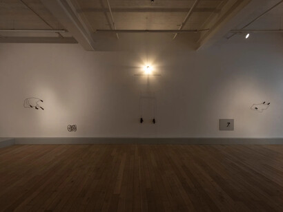 Amol K Patil, The shadow of lustre, exhibition view. Courtesy of Galerie Peter Kilchmann