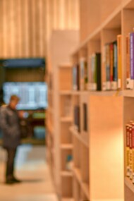 All'inizio del XX secolo, i giornali erano la principale fonte di informazione, con una diffusione capillare che ha contribuito alla formazione dell'opinione pubblica