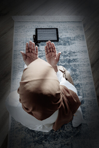 Gli immigrati possono mantenere le proprie tradizioni e i propri costumi, ma ciò fin quando non sono in contrasto con le leggi vigenti nel Paese ospitante