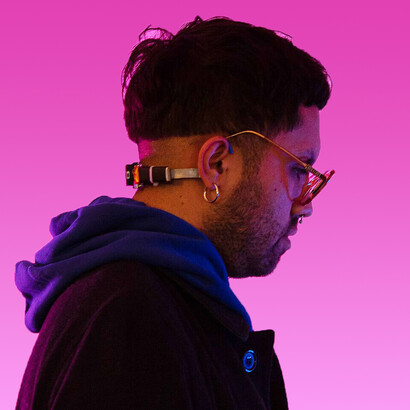 Esteban Celis es un artista chileno que comenzó su proyecto como artista cyborg a inicios de 2023. Fotografía de Macarennea