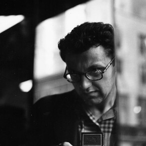 Saul Leiter, Selfportrait, 1950s. Courtesy of Foam © Saul Leiter Foundation