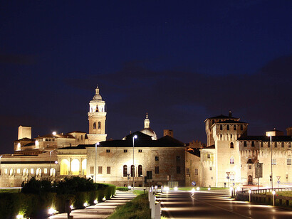 Mantova di notte