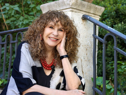 Gioconda Belli, despojada de su nacionalidad por oponerse al régimen, encontró acogida en Chile, España e Italia, manteniendo viva su voz disidente