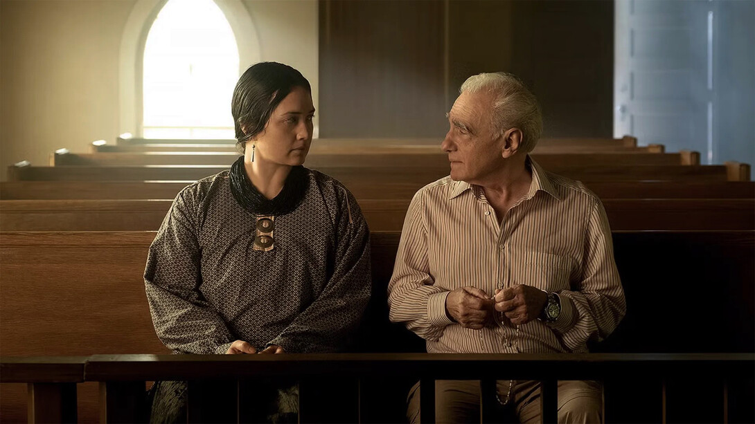 Scena tratta dal film Killers of the Flower Moon di Martin Scorsese (2023), in cui compare un cameo del regista