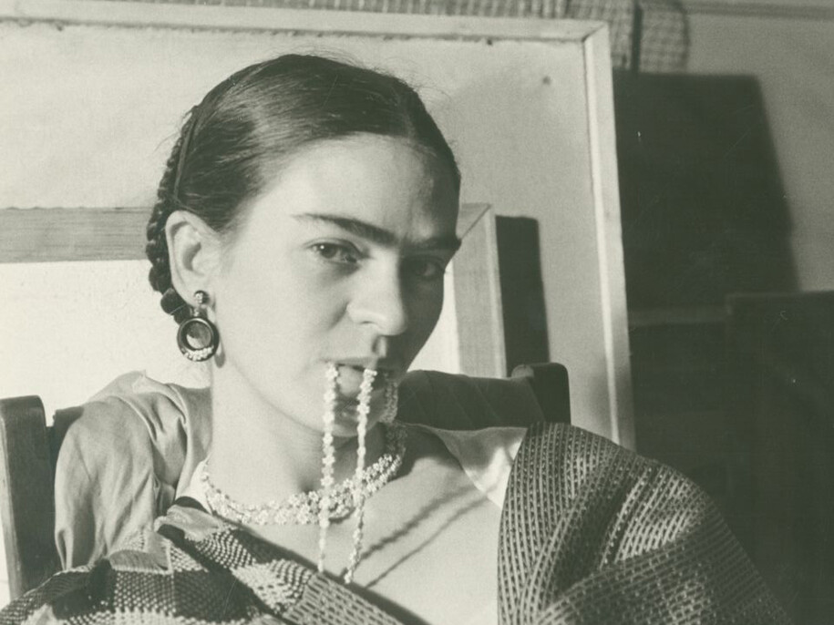 Lucienne Bloch,1933, Gelatin silver print, 8 1/4 x 10 1/8 in. , Signed in pencil on recto