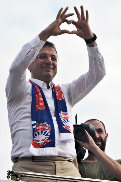 Ekrem İmamoğlu held a campaign event in Silivri, Turkey, ahead of the June 2019 Istanbul mayoral election