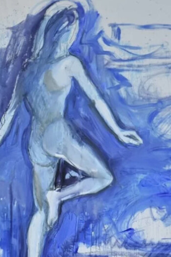 Le ninfe di Igor Borozan, dettaglio, ispirate alla leggenda della Cascata delle Marmore di Terni, dialogano con la fluidità della performance, evocando la forza generatrice e distruttrice dell’acqua come archetipo universale