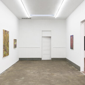 Various artists, When it rains, I pour, exhibition view. Courtesy of Rusha & Co.