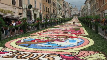 Fiesta de la Infiorata en Genzano, Italia