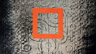 La copertina è un'opera dell’astrattista Roberto Floreani, artista dell’anno 2024, tratta dal suo progetto espositivo site-specific "Soglie: Tempo del prima – Tempo del poi"