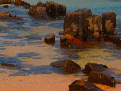 St Mary’s Island: rows of columnar basaltic lava rock formations create a spectacular landscape