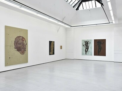 Sur vous je crache la peinture, Exhibition view. Courtesy of Galerie Christophe Gaillard