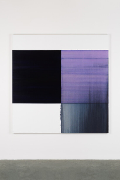 Callum Innes, Exposed painting bluish violet red oxide, 2019. Courtesy of Berggruen Gallery 